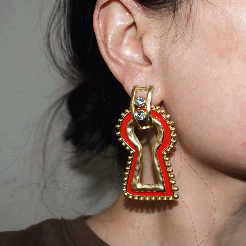 Fashion Exaggerated Metal Red  - Accessories Brand For Women 评论和价格