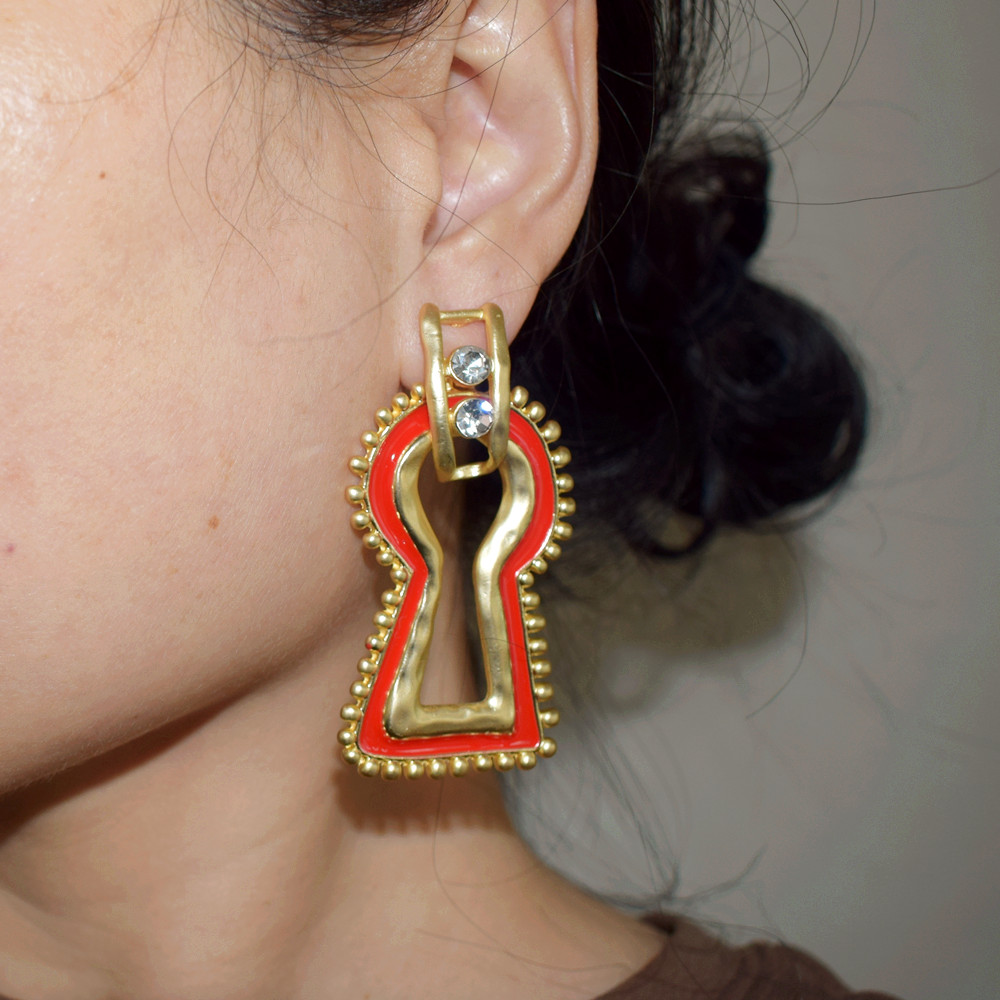 Fashion Exaggerated Metal Red  - Accessories Brand For Women 评论和价格