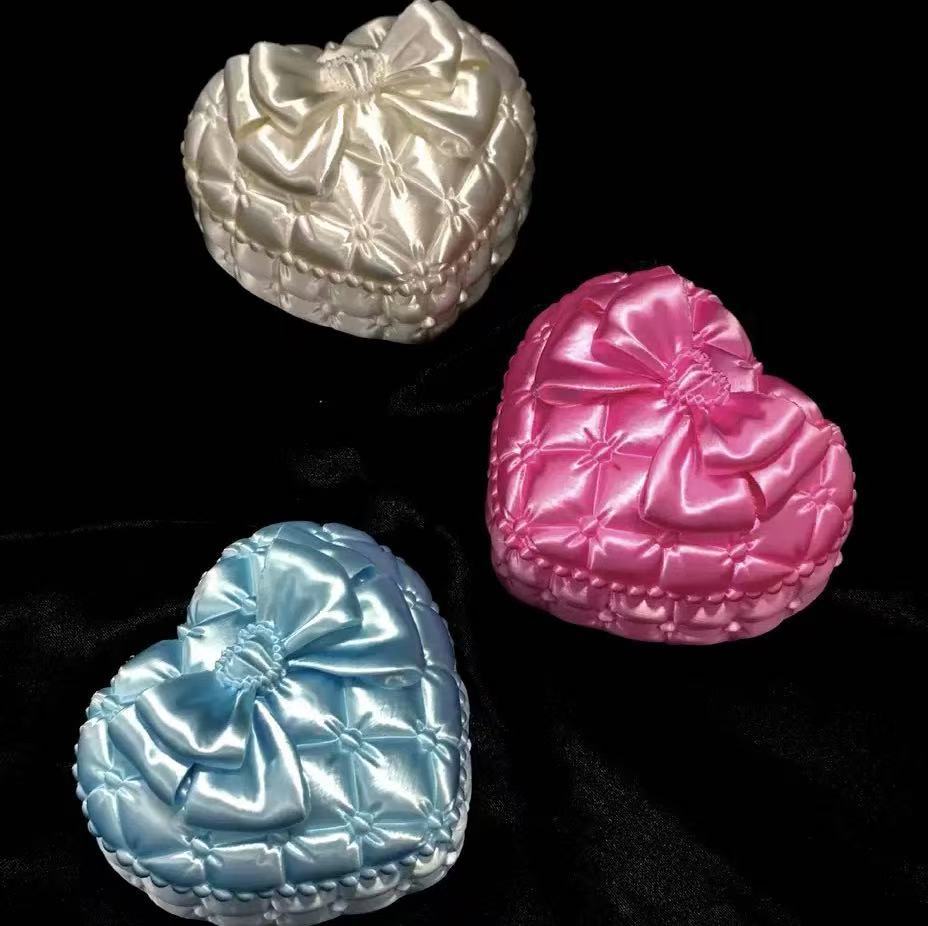 Silk Heart-Shaped Jewelry Box  - Women Accessories Box 评论和价格