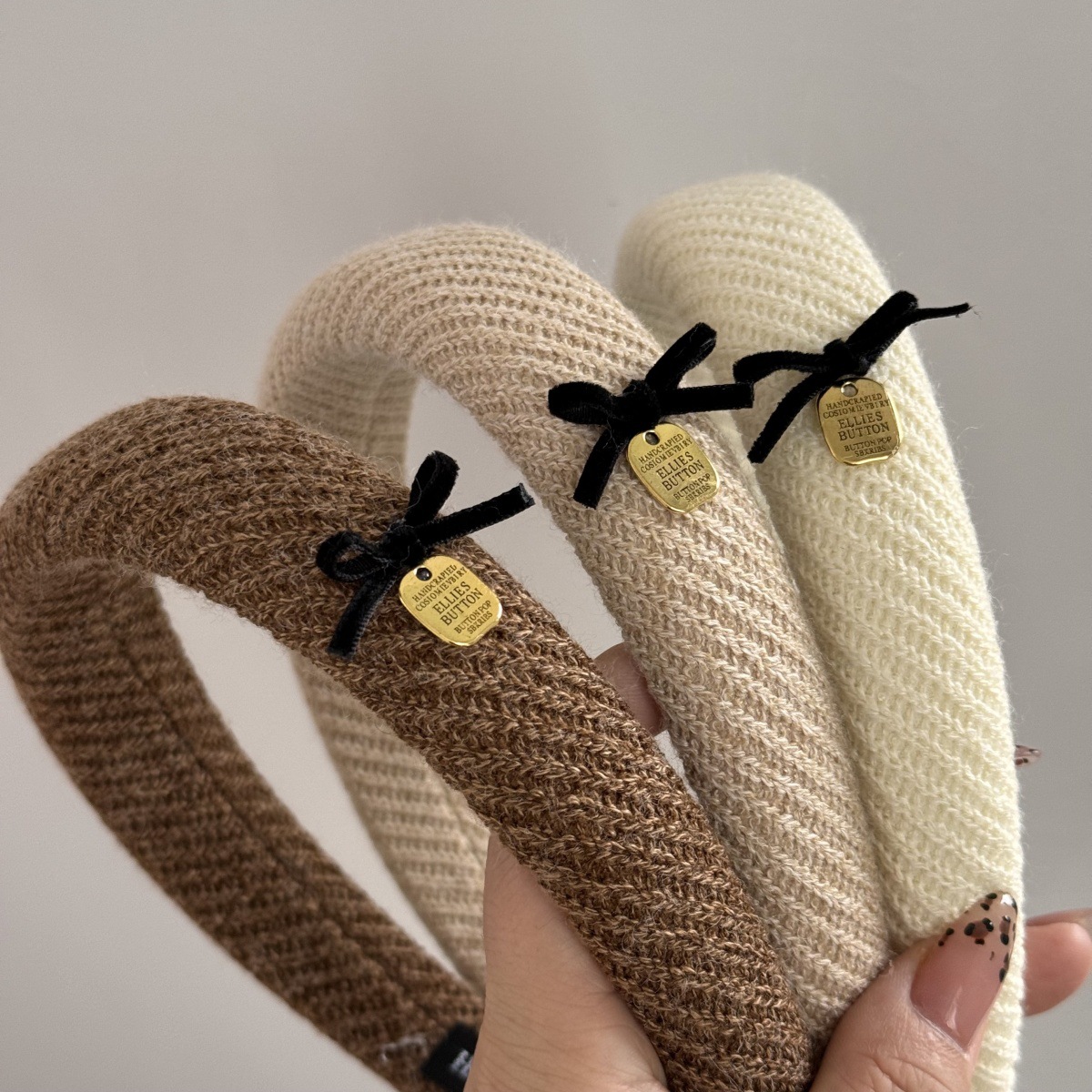 Brand New Gentle brown fabric  - Accessories Brand For Women 评论和价格